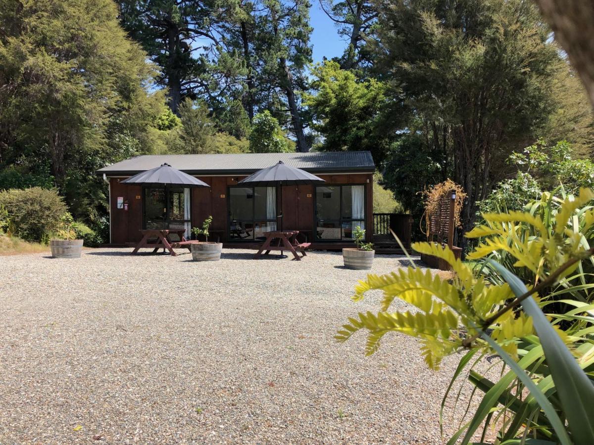 Kanuka Ridge Hostel Marahau